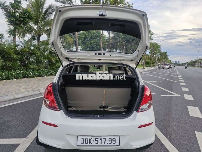 Hyundai i20 1.4AT 2013 Trắng Tự động 8 vạn