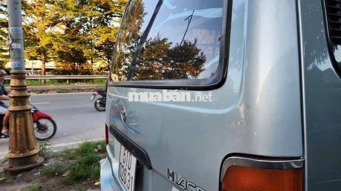 Toyota Hiace 2001 hết niên hạn giá siêu rẻ, có đổi