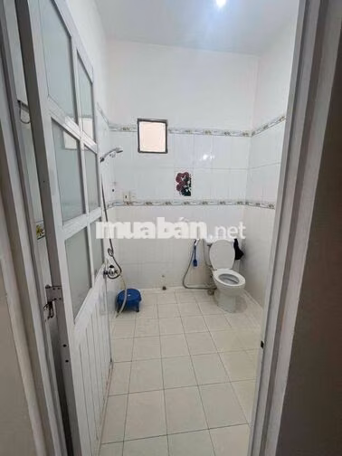 Cho thuê nguyên Lầu 1 Mới -  DT sàn 110m2 - Lối đi riêng, hẻm xe tải