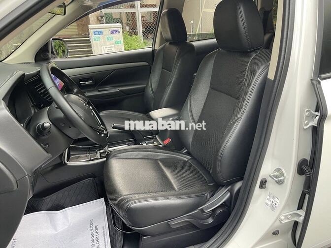 Mitsubishi Outlander 2.0 CVT 2019 Trắng Tự động