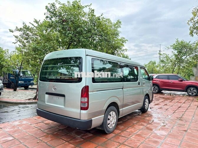 Toyota Hiace tải van 2009