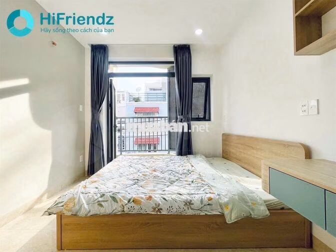 Phòng mới-Ban công-Thang máy-Hầm xe-Gần khu VIP Phan Xích Long-Q1 