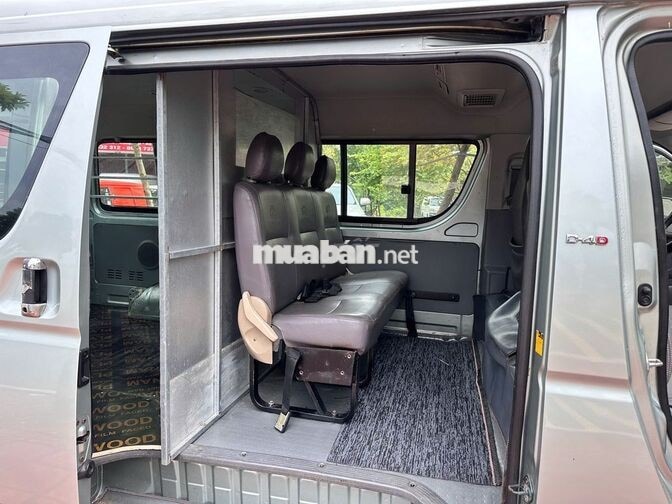 Toyota Hiace tải van 2009