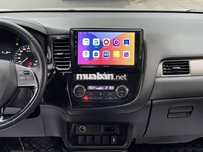 Mitsubishi Outlander 2.0 CVT 2019 Trắng Tự động
