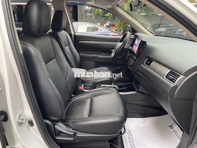 Mitsubishi Outlander 2.0 CVT 2019 Trắng Tự động