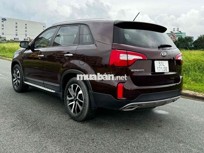 Kia Sorento 2019 Tiêu chuẩn Nâu đỏ