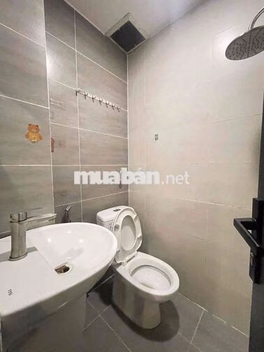 Căn Hộ Mini Cửa Sổ Tiện Đi Hồng Bàng - Hutech - UTH