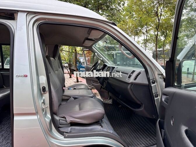 Toyota Hiace tải van 2009