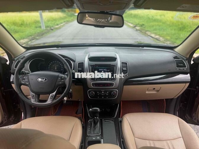 Kia Sorento 2019 Tiêu chuẩn Nâu đỏ