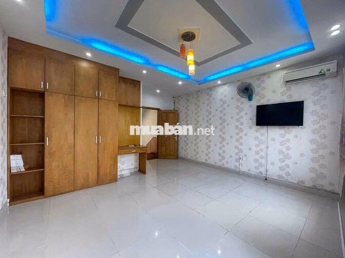 Nhà 1 Trệt 3 Lầu 5PN 5x20m Mặt Tiền Đường 20m KDC Nam Long Phú Thuận