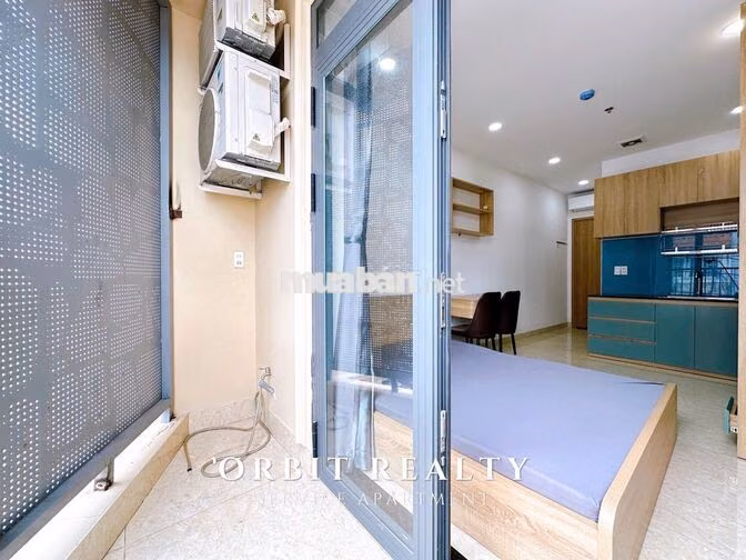 Phòng mới-Ban công-Thang máy-Hầm xe-Gần khu VIP Phan Xích Long-Q1 