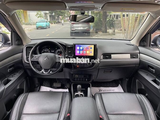 Mitsubishi Outlander 2.0 CVT 2019 Trắng Tự động