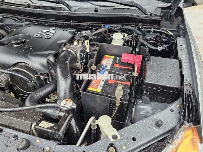 Mitsubishi Triton 2019 Số tự động Xám