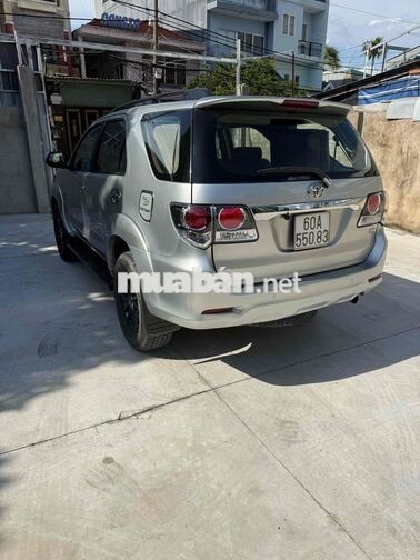 Toyota Fortuner 2016 Dầu Bạc 182952 km