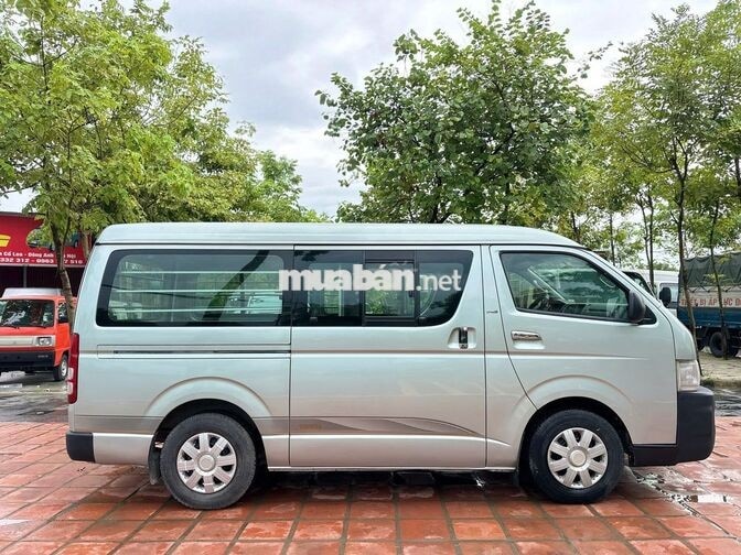 Toyota Hiace tải van 2009