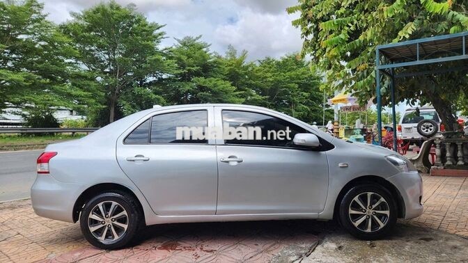Toyota Vios 2009 Bạc