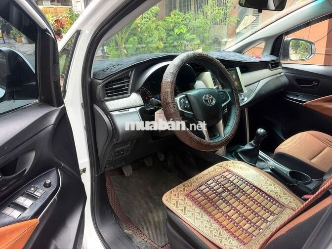 TOYOTA INNOVA 2019 E Chính chủ xe gia đình : 372tr