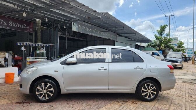 Toyota Vios 2009 Bạc
