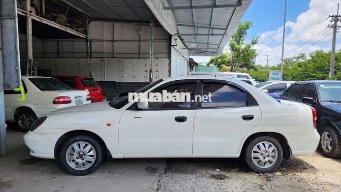 Daewoo Nubira IIS 2000 Trắng