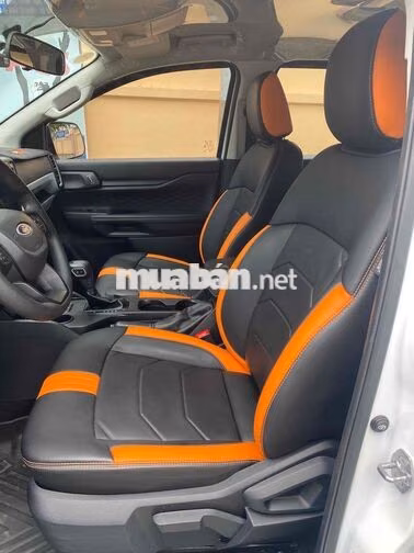 Ford Ranger XLS 4x2 2024 Tự động Trắng