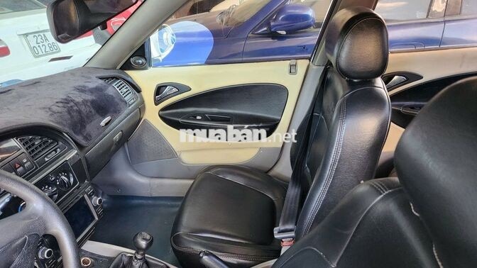 Daewoo Nubira IIS 2000 Trắng