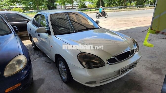 Daewoo Nubira IIS 2000 Trắng