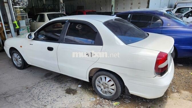 Daewoo Nubira IIS 2000 Trắng