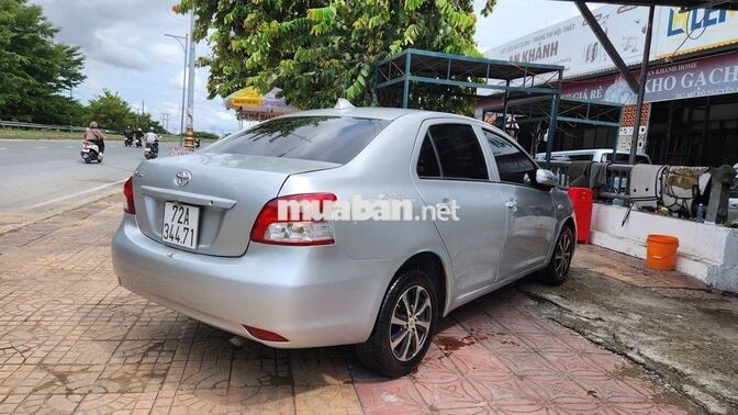 Toyota Vios 2009 Bạc