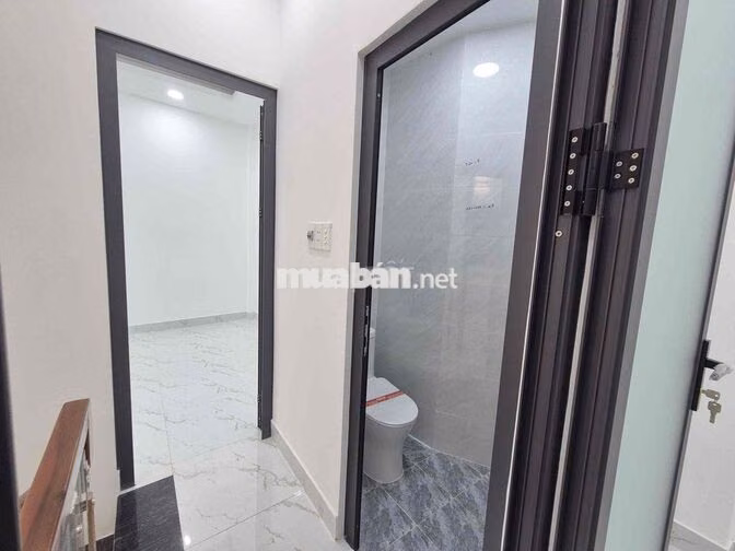 CHO THUÊ NHÀ NGUYÊN CĂN 2PN 2WC NGAY CẦU CHỮ Y