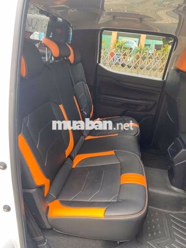Ford Ranger XLS 4x2 2024 Tự động Trắng