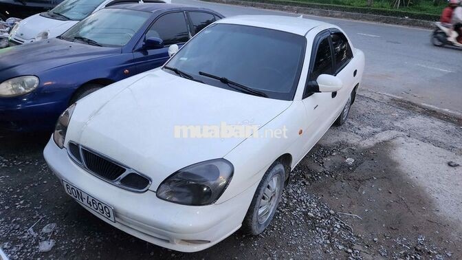 Daewoo Nubira IIS 2000 Trắng