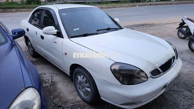 Daewoo Nubira IIS 2000 Trắng