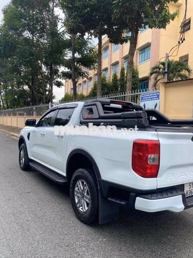 Ford Ranger XLS 4x2 2024 Tự động Trắng