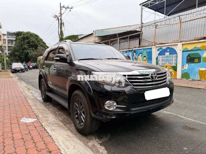 Toyota Fortuner 2.7V 2016 Số tự động Đen