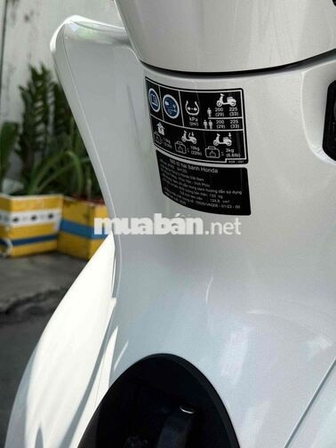 Honda SH 125cc 2025 Trắng đen 2.500km 792.65