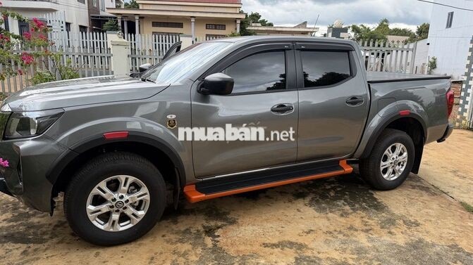 Nissan Navara EL 2025 Xám 8000 km