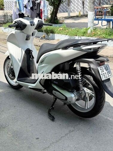 Honda SH 125cc 2025 Trắng đen 2.500km 792.65