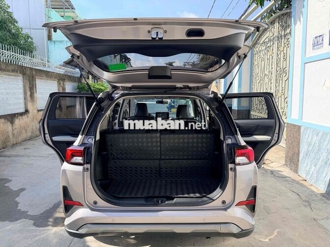 Toyota Veloz Cross 1.5 Tự động 7 chỗ sx 2024