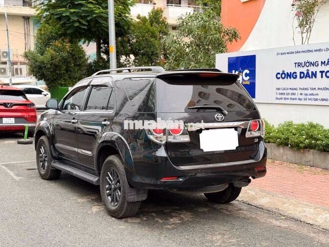Toyota Fortuner 2.7V 2016 Số tự động Đen