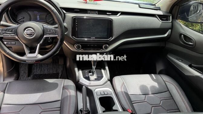 Nissan Navara EL 2025 Xám 8000 km