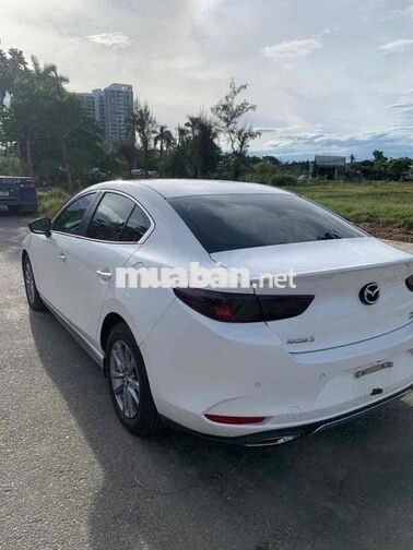 Mazda Mazda 3 Luxury 2025 Trắng 38006 km