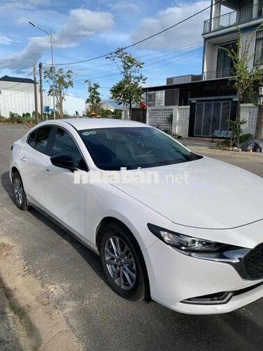 Mazda Mazda 3 Luxury 2025 Trắng 38006 km