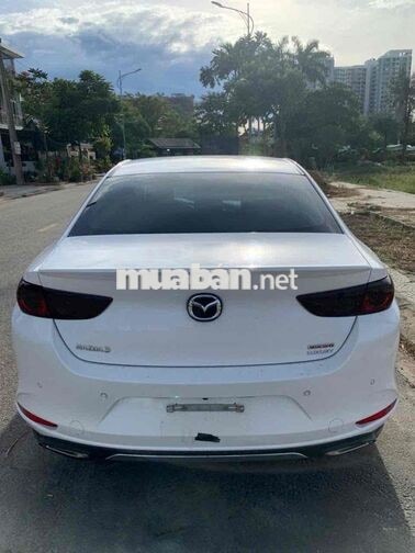 Mazda Mazda 3 Luxury 2025 Trắng 38006 km