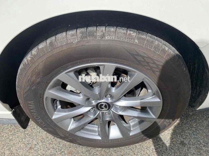 Mazda Mazda 3 Luxury 2025 Trắng 38006 km