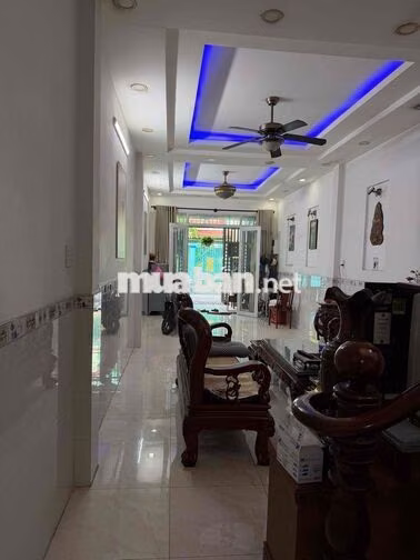 Bán nhà riêng tại A32/8 Quốc Lộ 50,  100m2, 5 tỷ 779