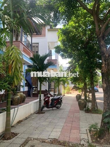 Cho thuê mặt bằng Tầng 1 Góc 2 Mặt Tiền  vừa ở vừa kinh doanh
