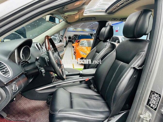 Mercedes GL550 4MATIC 2010 Xám Tự động 7 cấp