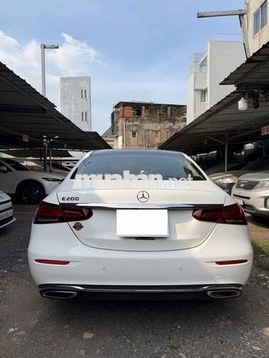 Mercedes-Benz E180 2021 Trắng 8 vạn