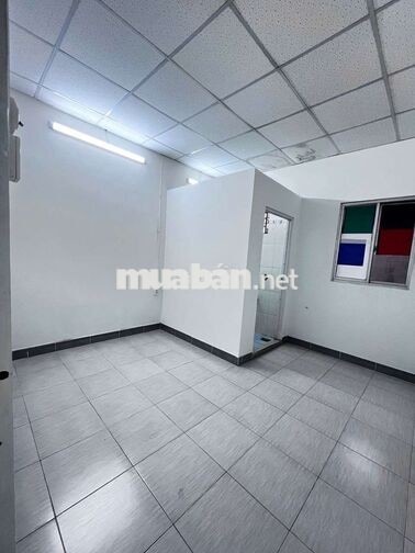 NHÀ CÓ SÂN RỘNG 100M2, 1TRỆT 1LẦU 7,5X23M 3PN 3WC Ở, VP, KHO, CÂY CẢNH