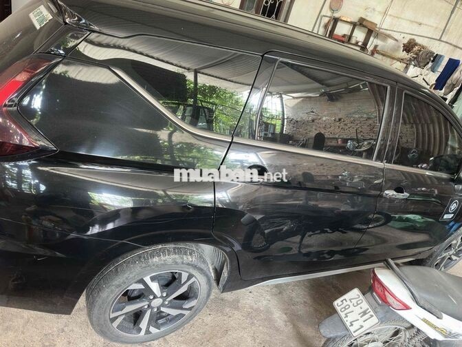 Mitsubishi Xpander Premium 2024 Đen Tự động 7 chỗ